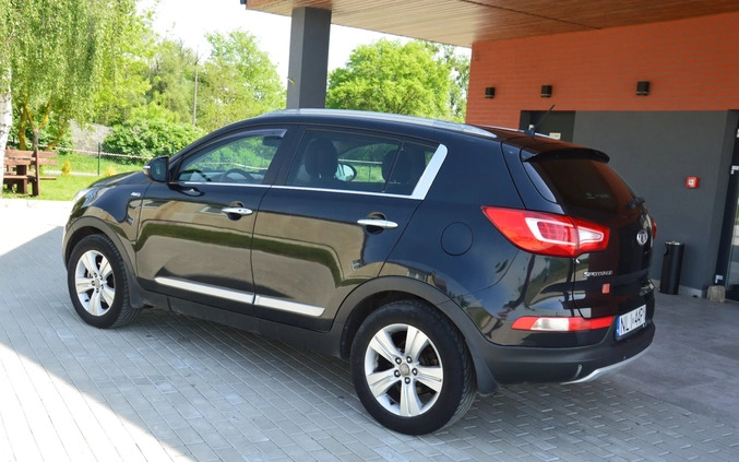 Kia Sportage cena 39900 przebieg: 221000, rok produkcji 2011 z Sobótka małe 56